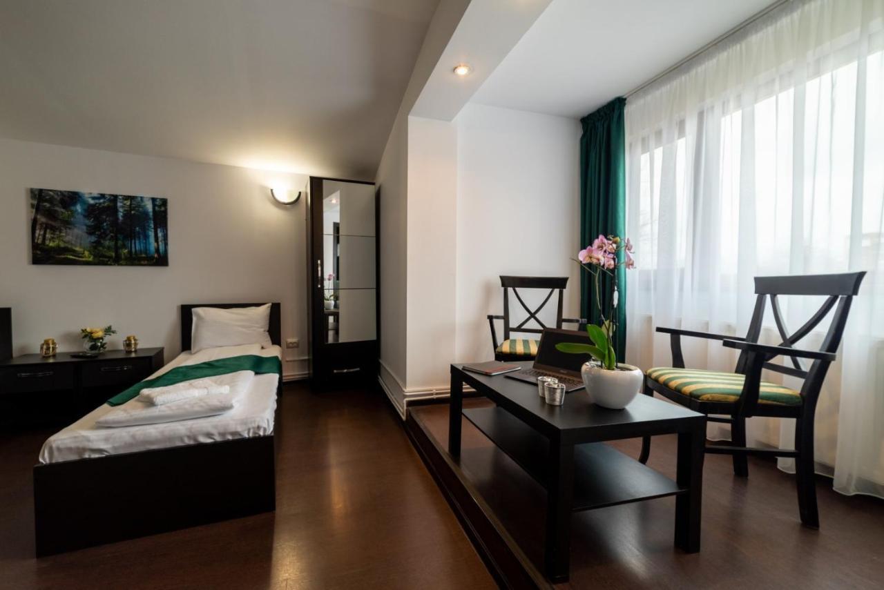 Escala Rooms Ghimbav Exterior foto